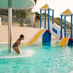 Louis St. Elias & Waterpark 4*