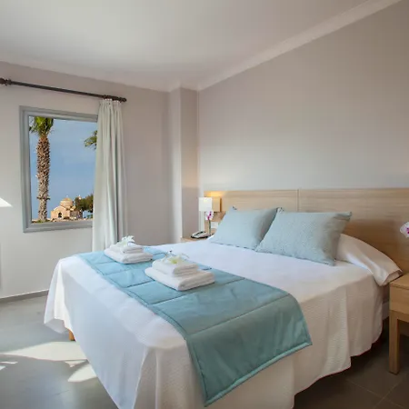 Louis St. Elias & Waterpark Hotel 4*