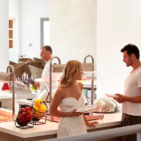 Hotel Louis St. Elias & Waterpark 4*