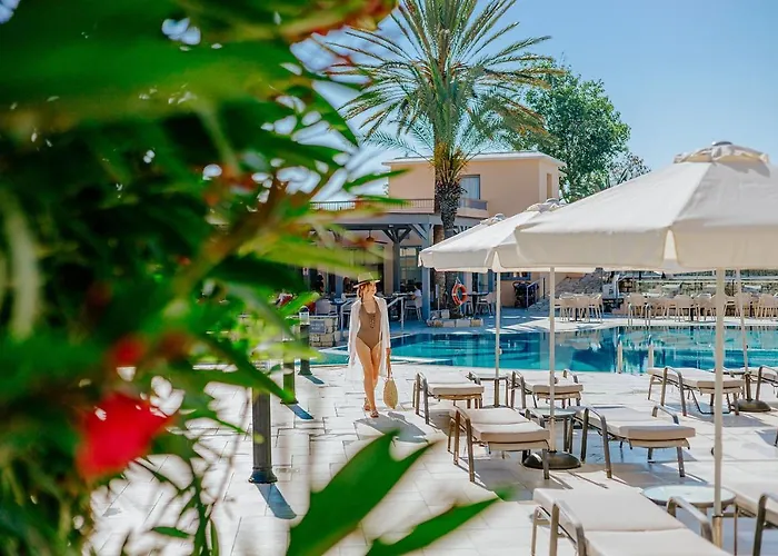 Louis St. Elias & Waterpark 4*