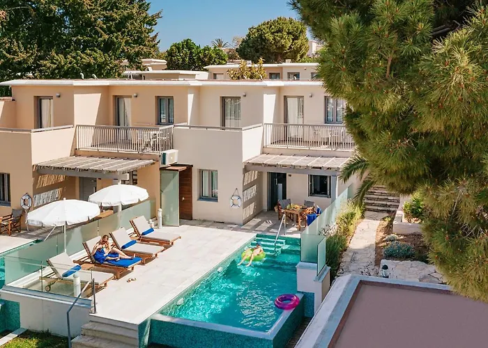 Louis St. Elias & Waterpark 4*