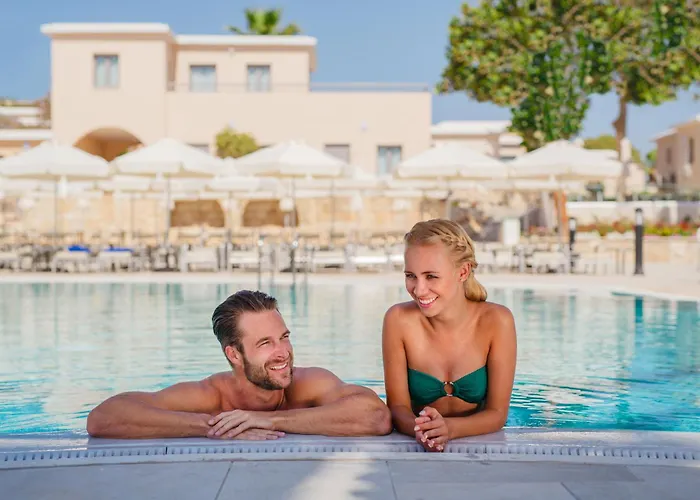 فندق Louis St. Elias & Waterpark 4*