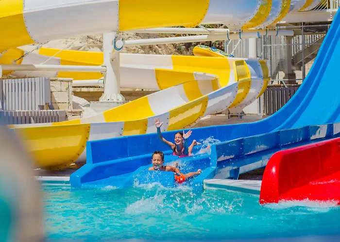 Louis St. Elias & Waterpark 4*
